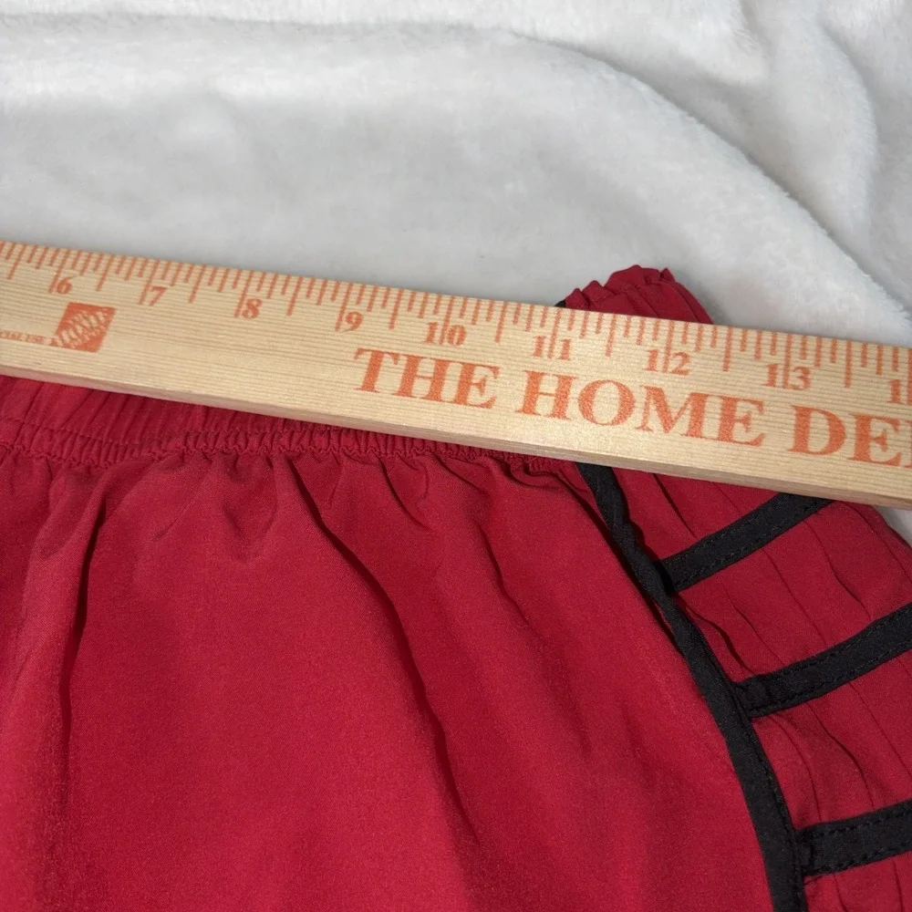Red Flowy Athletic Shorts Dolphin Hem Black Trim‎ Preppy Sporty Medium Hot Girl